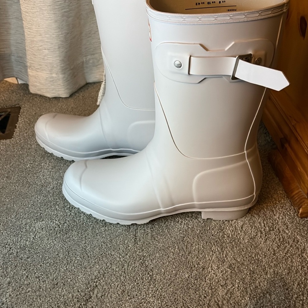 Hunter light grey Rain Boots size 10-new!
